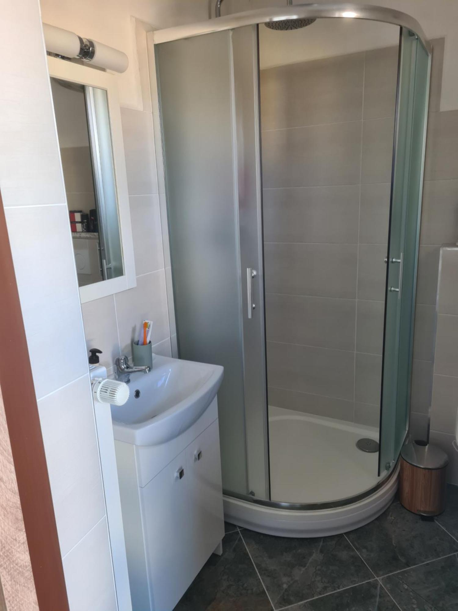 U-Aldy Apartment Velke Losiny Luaran gambar